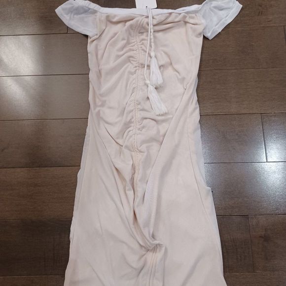 💰3/$30Bodycon rouched blush dress - Picture 6 of 8